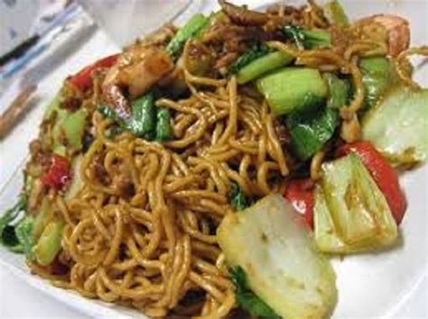 Membuatnya pun tak perlu keahlian khusus. 5 Resep dan Cara Membuat Bakmi Goreng Seafood Spesial Enak ...