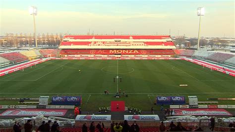Use the map controls to rotate and zoom the salernitana stadium view. La Salernitana non è mai salita sull'aereo: a Monza ...