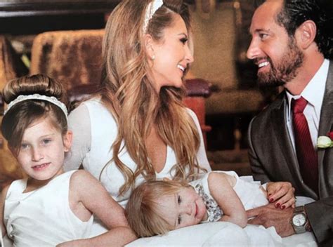 Rosalba ortiz, madre de geraldine bazán, negó que le haga brujería a su exyerno gabriel soto, como se ha especulado, y criticó que irina baeva sea popular con. Se casan Gabriel Soto y Geraldine Bazán después de ocho ...