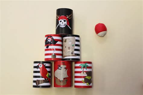 Commandez votre repas chez le chamboule tout. Chamboule-tout Pirates