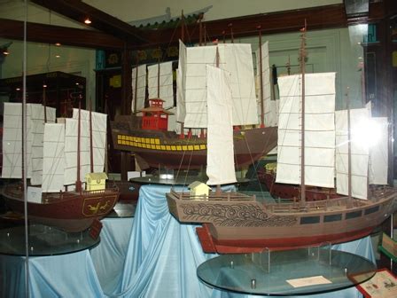It's located near to a few renowned streets, namely the jonker street, jalan laksamana and jalan quayside. Sayang Melaka: Museum: Admiral Cheng Ho Gallery