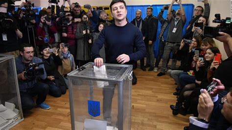 Volodymyr Zelensky Played Ukraines President On Tv Now Its A Reality