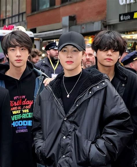 Daily Seokjin👨‍🚀 𝔪𝔦𝔩𝔦𝔱𝔞𝔯𝔶 𝔴𝔦𝔣𝔢 On Twitter How Do You Call This Trio