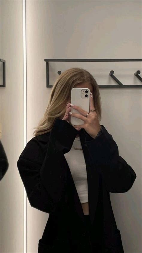 Mirror Selfies Blonde With Blue Eyes Black Outfit Cool Girl Pictures