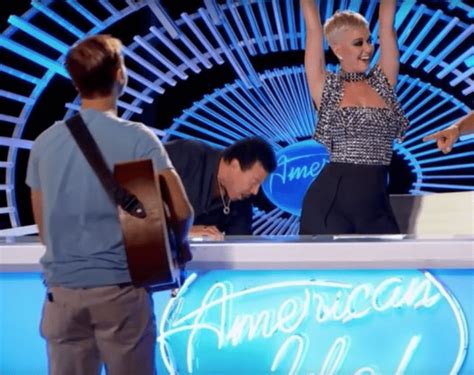 Katy Perrys ‘unwanted Kiss For An ‘american Idol Contestant Has Caused Some Serious