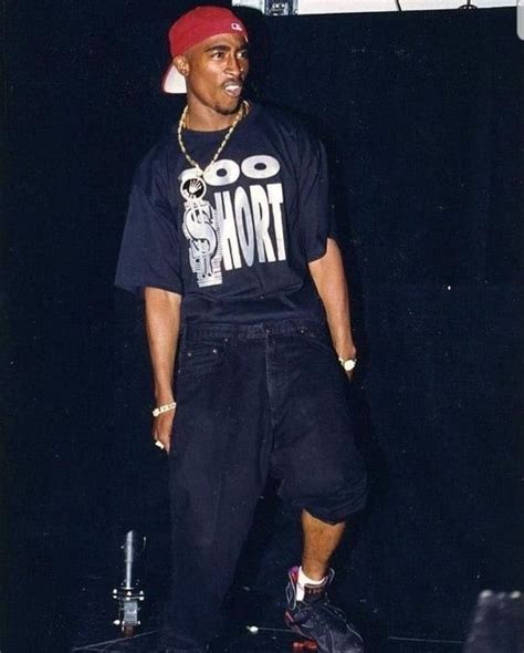 Pin By Mari On 90s Tupac Tupac Outfits Tupac Pictures