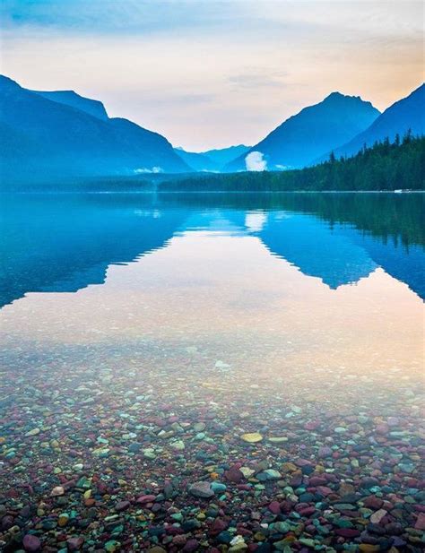 The 15 Most Beautiful Lakes In The Us Beautiful Lakes Montana