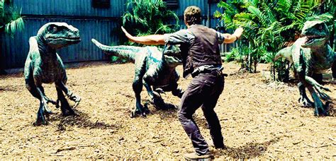 Chris Pratt In The New Jurassic World Trailer