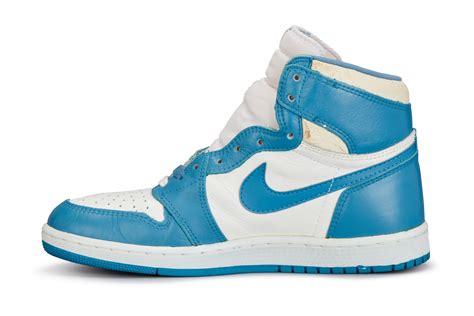 Nike Air Jordan 1 High Og 1985 ‘carolina Blue Size 95 Michael