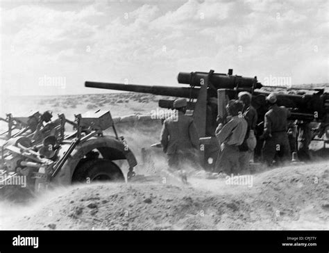 German 88 Cm Flak 36 In Africa 1942 Stock Photo Alamy