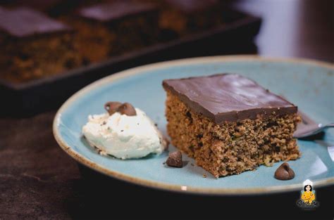Zucchinikuchen vom Blech a la Zwergenstübchen | BackIna.de