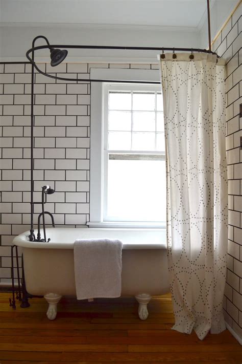 7 Things You Need To Know About Your Clawfoot Tub Shower — The White Apartment