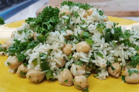 Simple Science: How to Make a Volcano with Kids