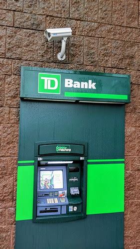 Td Bank Atm East Brook Mall Even Though The Branch Is Cl Flickr
