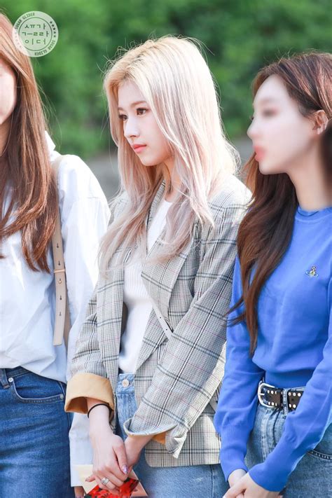 Twices Sana Burst Into Tears While Heading To Music Bank Rehearsal