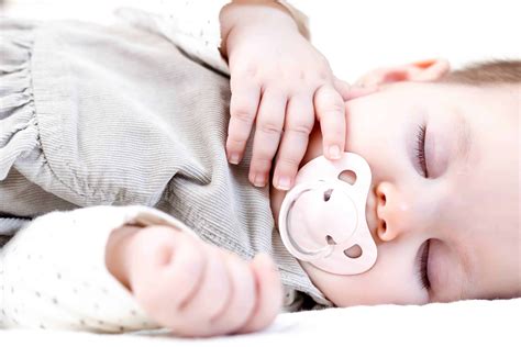 The Best Pacifiers Thatll Easily Soothe Your Baby