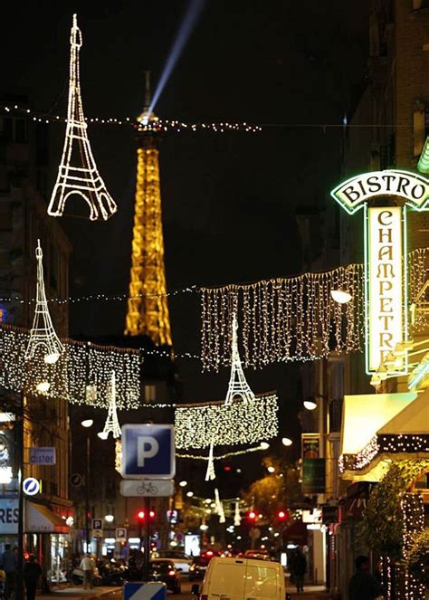 Pin By Sara Lightfoot On Christmas New Year Winter Time In Paris