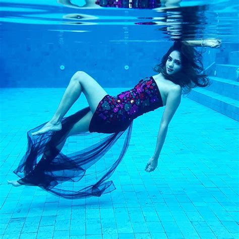 Kumkum Bhagyas Pooja Banerjee Post Sensational Underwater Photo Able To Swim After A Year