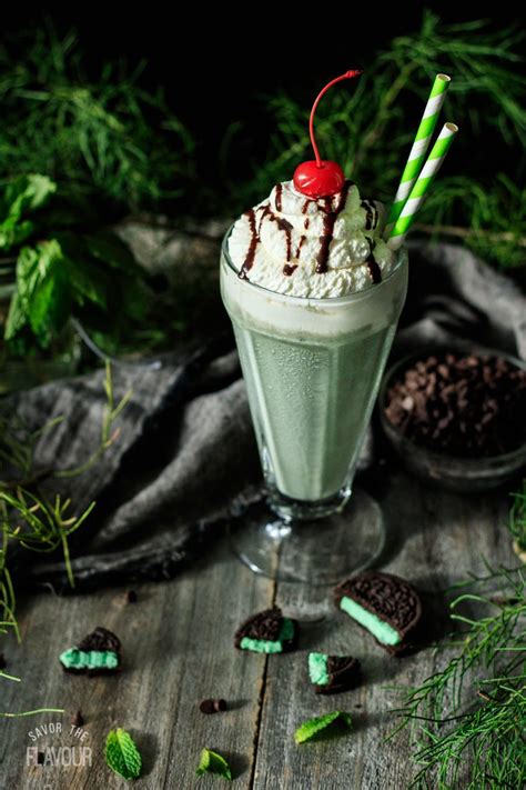 How to Make a Shamrock Shake | Recipe | Oreo milkshake ...