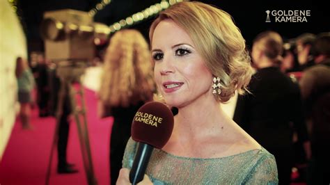 Последние твиты от giulia becker (@hashcrap). Julia Becker im Interview bei der GOLDENEN KAMERA 2019 ...