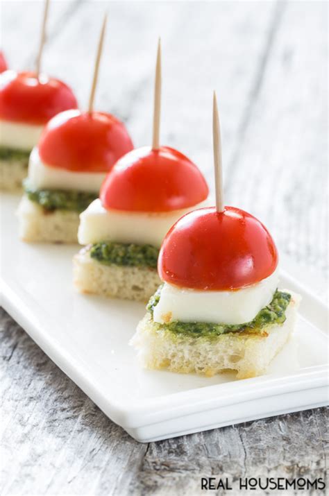 Ace the baby shower planning with these downright delicious appetizers. Baby Shower Appetizers-Best Appetizers For A Baby Shower ...