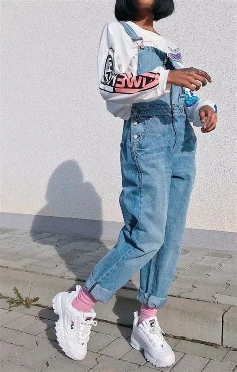 Fifteen 90s Vintage Streetwear Looks To Try Rn Society19 Smart Casual Attire Hipster