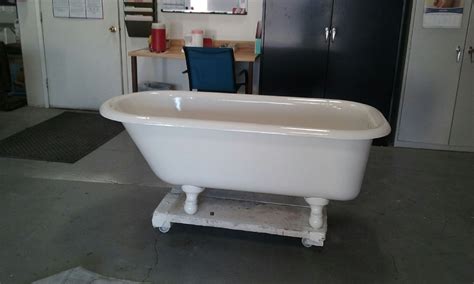 Bathtub Refinishing Is Not A Do It Yourself Diy Job Todds Porcelain