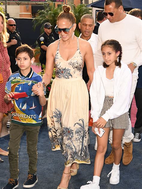 Jennifer Lopez And Kids Max And Emme Pose For Mothers Day Post Hollywood