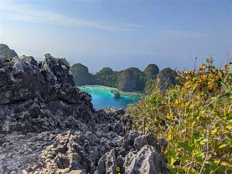 Pulau Wayag Raja Ampat 2020 All You Need To Know Before You Go