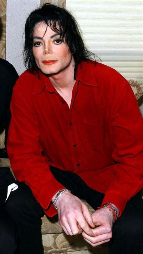 Michael Jackson Sitting On The Couch 🛋 In 2022 Michael Jackson