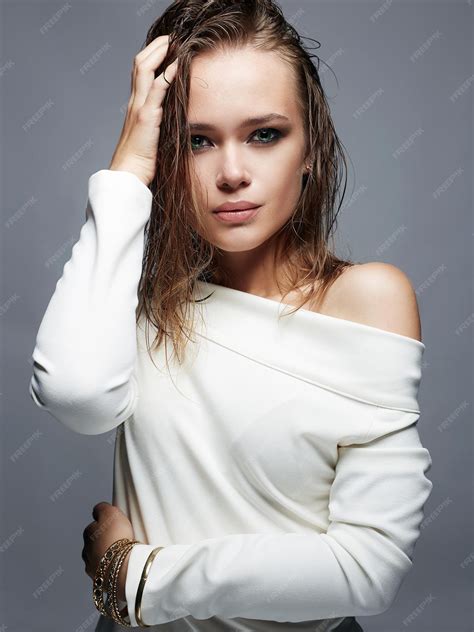 Premium Photo Sensual Wet Beautiful Young Woman