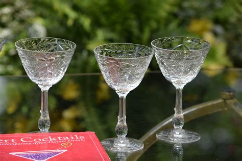 vintage etched crystal wine cordials glasses set of 6 after dinner drink cordials 4 oz port