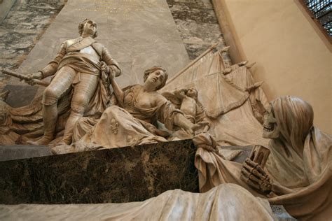 Banco de imagens monumento estátua escultura arte templo Mausoléu Escultura alívio