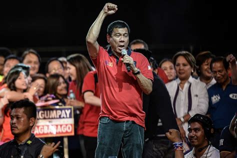 Philippines Election Controversial Mayor Rodrigo Duterte Leads Vote Count Abc News