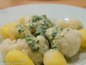 Und zu ostern und weihnachten gibts ganz besondere leckereien. Blumenkohl mit Kräuter-Käsesauce | HEIMAT ...