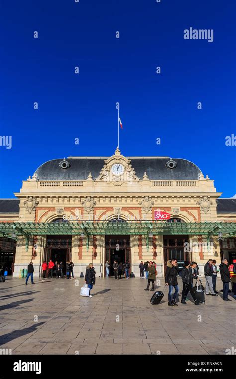 Gare De Nice Ville Main Train Station For Rail Connections French
