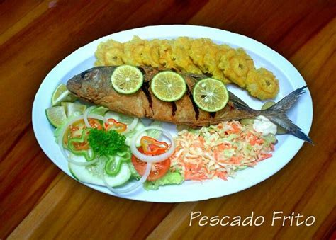 Gastronomía Venezolana Pescado Frito Tostones Y Ensalada Puerto