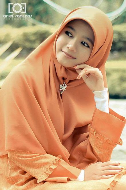 7 Tips Menjaga Rambut Tetap Sehat Meski Memakai Hijab
