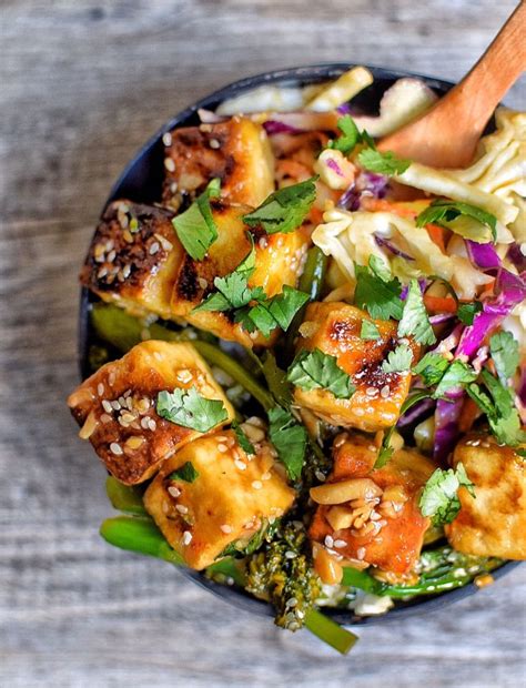 Plus we answer the question is tofu healthy? Serves 3-4 Tofu Stir-fry 250g extra firm tofu Pinch salt 2 tbsp cornstarch 1 tbsp garlic inf ...