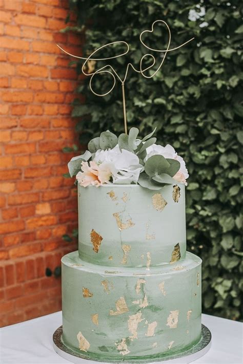 Plum Cake Recipe Best Recipes In 2021 Wedding Cake Green Gold