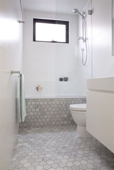 30 Small Bathroom Ideas With Tiles