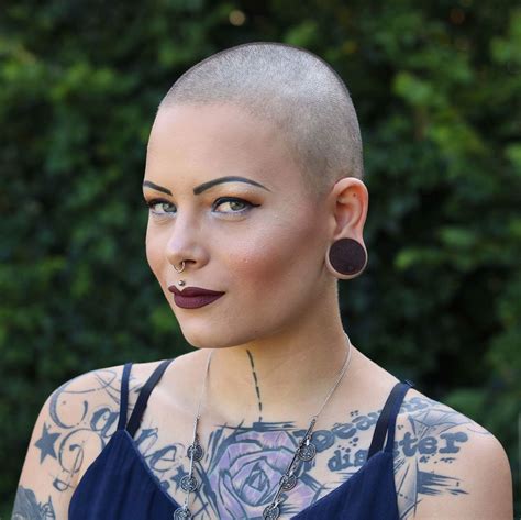 Ink Stubble And Body Mods Buzzed Hair Women Bald Girl Girls Short Haircuts