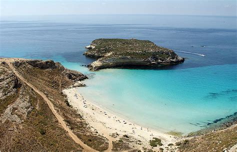 Le migliori offerte di alloggi vacanze a lampedusa. Al via i voli TourgesT dal Nord Italia per Lampedusa ...