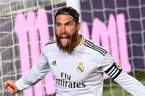 Sergio Ramos Agrees Two Year Deal With Psg On Free Transfer With