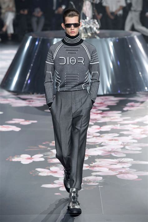 El Retro Futurismo Oriental De Kim Jones En Dior Homme Pre Fall 2019