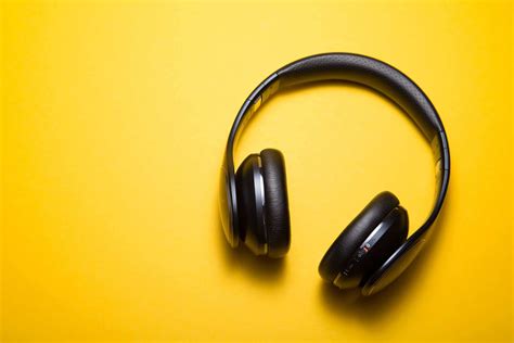 7 Interior Podcasts You Need To Listen To Now Mobility Plus