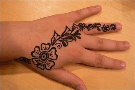 30 Latest Mehndi Designs For Kids And Baby 2018 2019