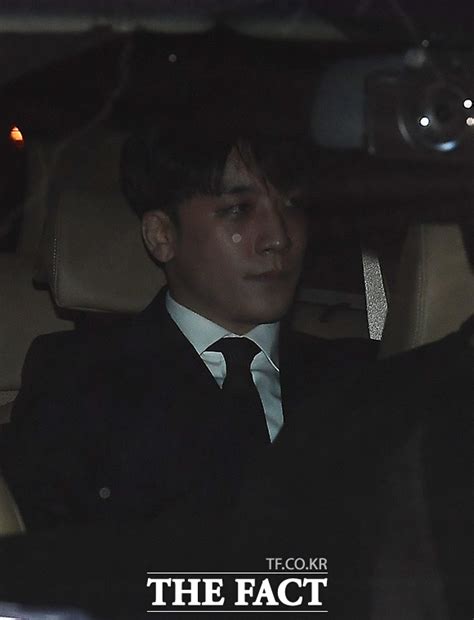 Deddy corbuzier menuliskan banyak kata maaf setelah disomasi akibat konten youtubenya yang membahas orang gila Soal Bawa PSK ke Indonesia, Ini Penjelasan Pengacara ...