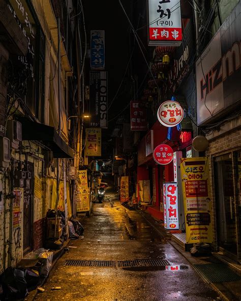Hd Wallpaper Empty Lighted City Street At Night Abandoned Alley