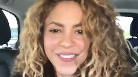 Shakira Festejó Con Acrobacias La Victoria De Colombia Infobae